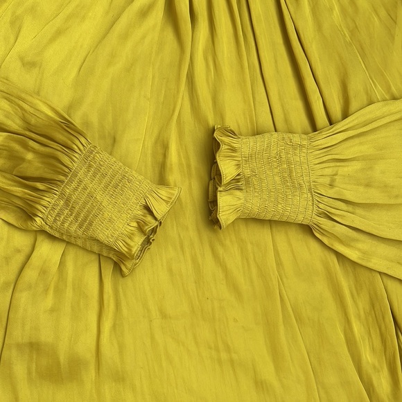 H& M Top 🔝 - Picture 4 of 6